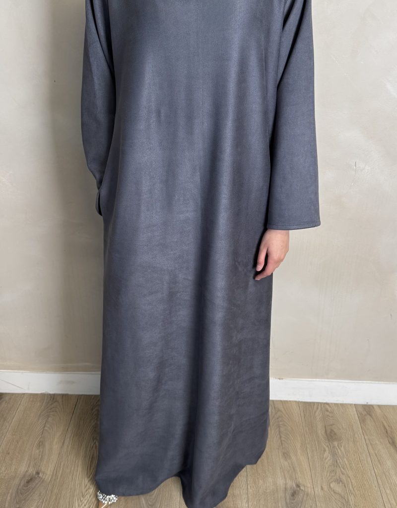 GREY SUEDE CLOSED ABAYA